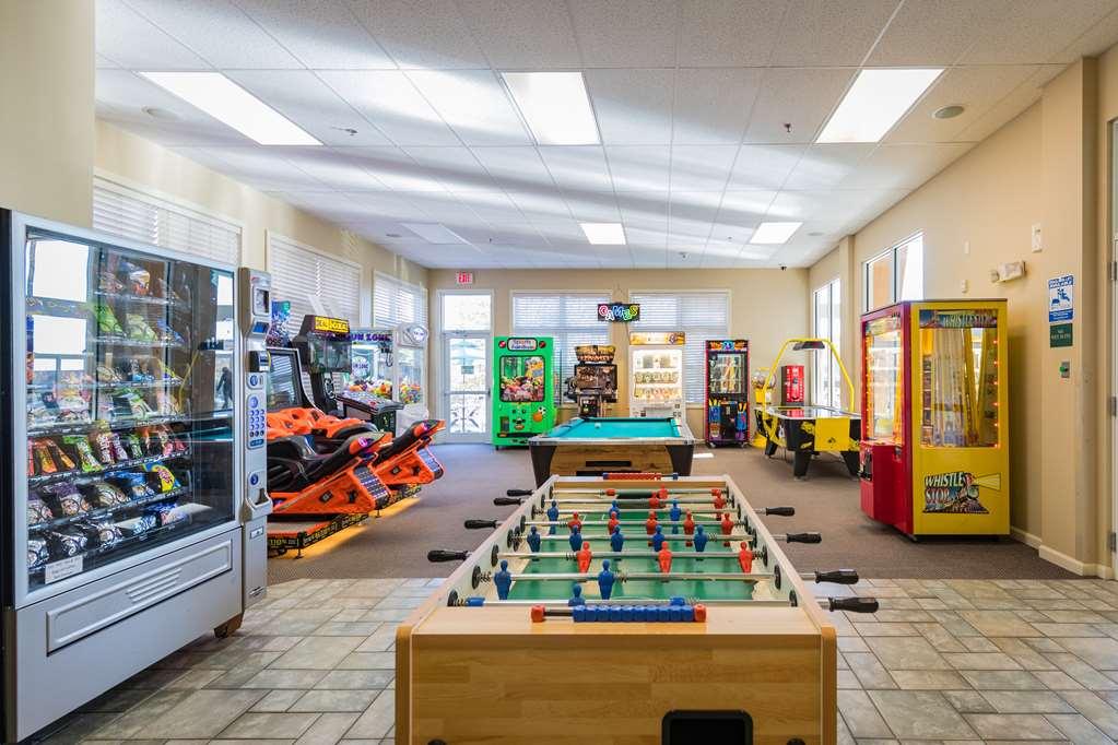 Vacation Village In The Berkshires Ханкок Удобства фото The game room at the National Museum of Play