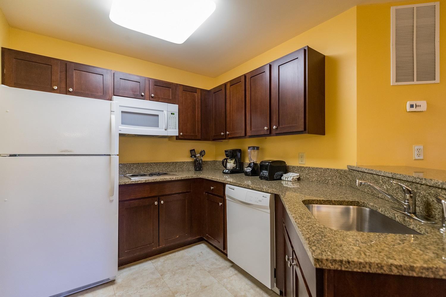 Vacation Village In The Berkshires Ханкок Номер фото A typical kitchen in a Residence Inn