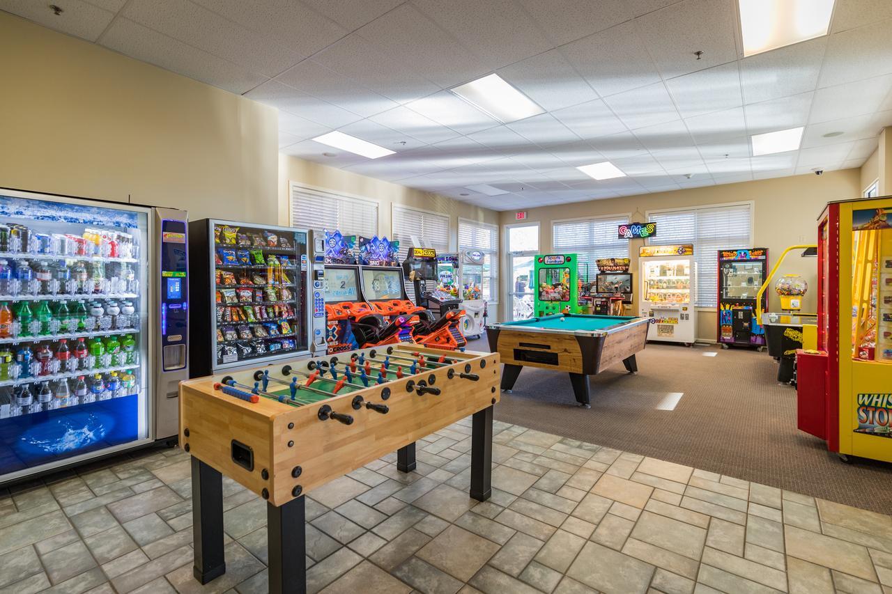 Vacation Village In The Berkshires Ханкок Экстерьер фото The game room at the station