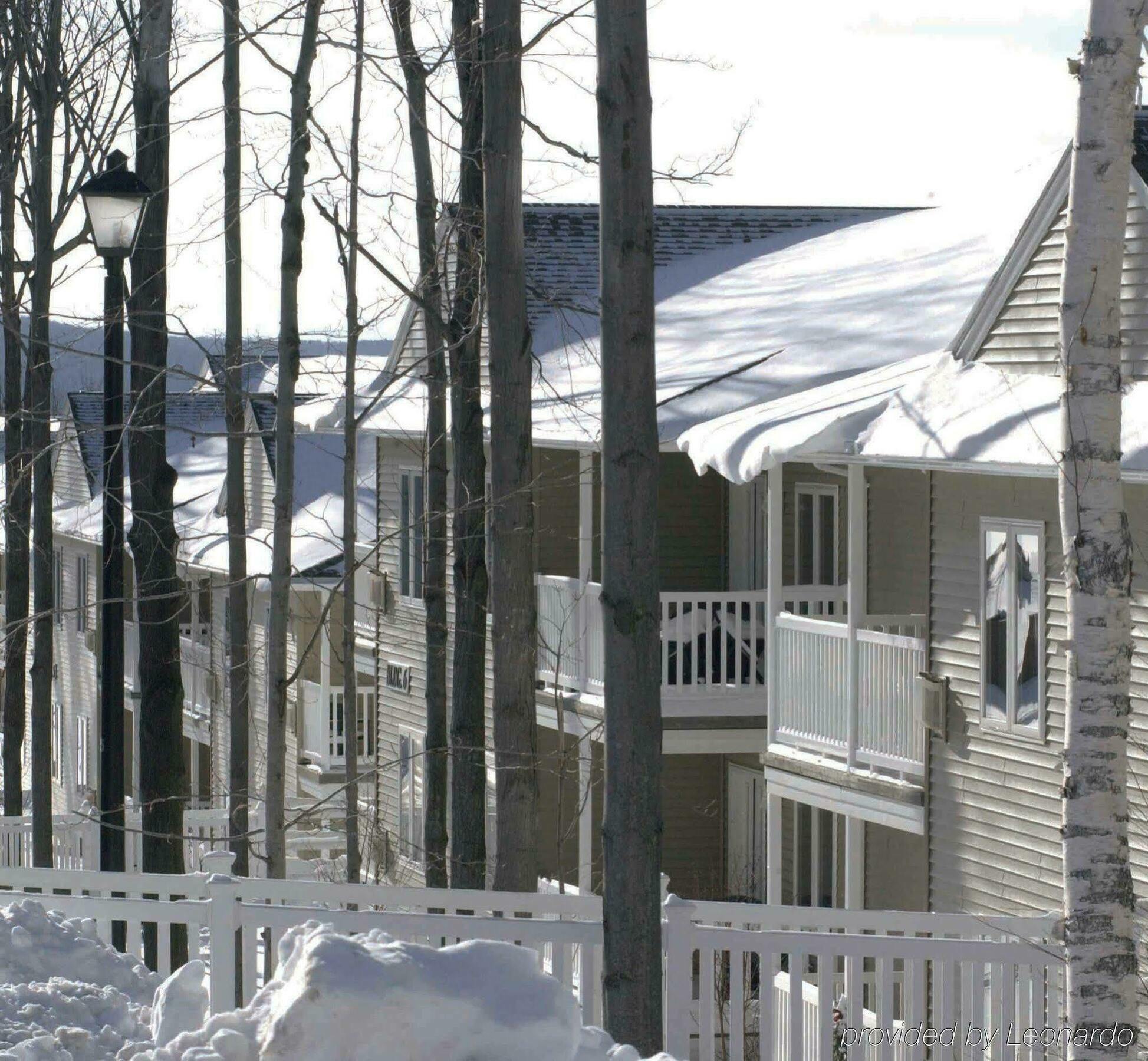 Vacation Village In The Berkshires Ханкок Экстерьер фото The Village at Sun Peaks